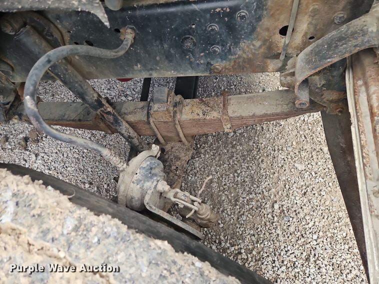 image for item EI3534 1989 Ford L9000 dump truck