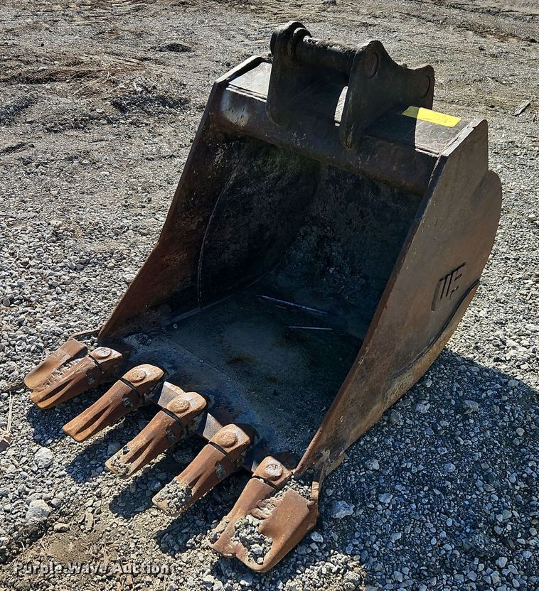 image for item EI3633 Werk-Brau Volvo ECR88 excavator bucket