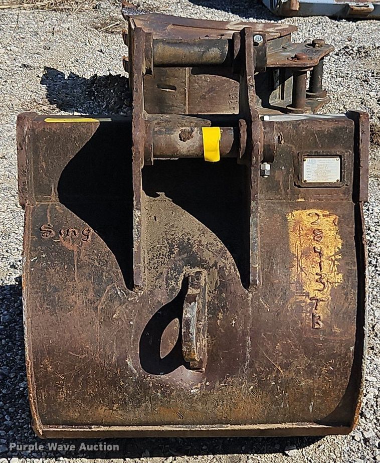 image for item EI3633 Werk-Brau Volvo ECR88 excavator bucket