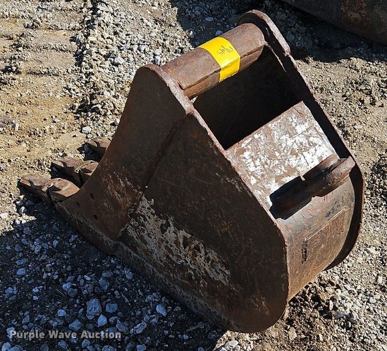 image for item EI3634 TAG excavator bucket