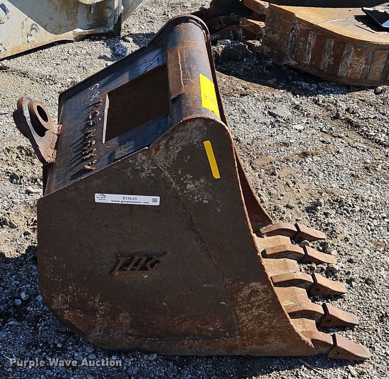 image for item EI3635 TAG excavator bucket