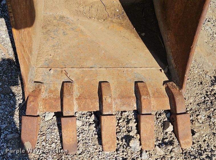 image for item EI3635 TAG excavator bucket