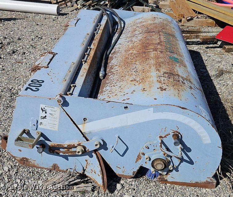 image for item EI3637 Arrow skid steer sweeper