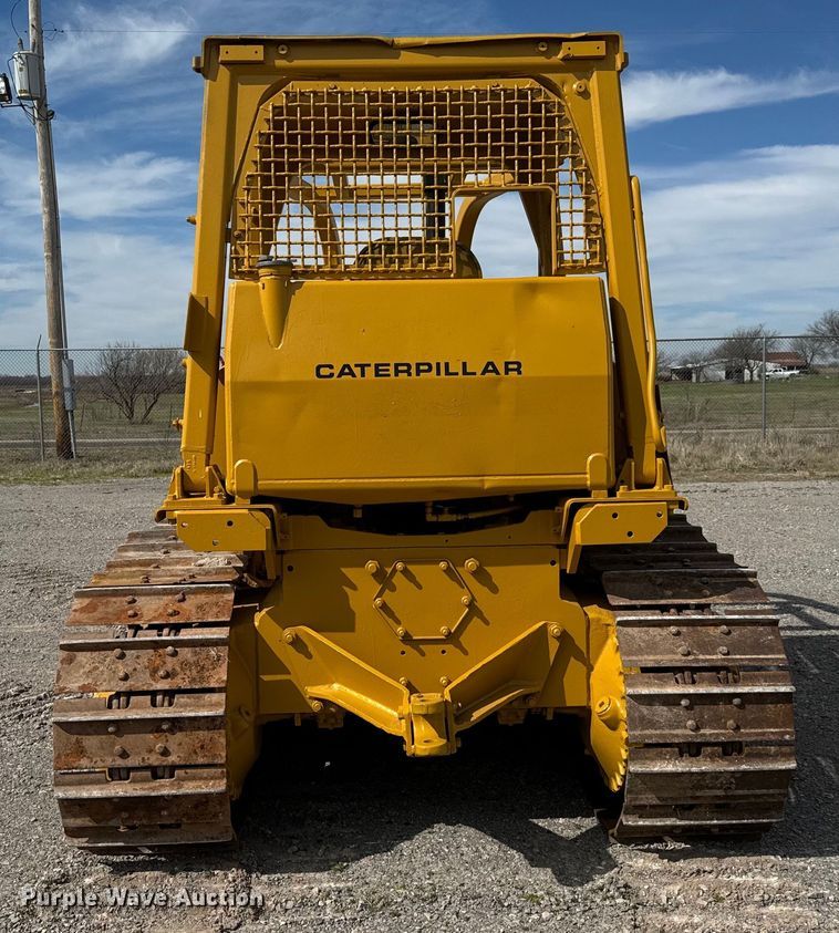 image for item EJ0316 Caterpillar  D6D dozer