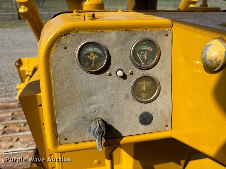image for item EJ0316 Caterpillar  D6D dozer