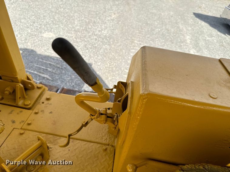 image for item EJ0316 Caterpillar  D6D dozer