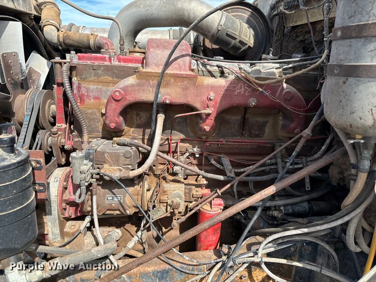 image for item EJ0318 1976 International  Transtar 4300 dump truck