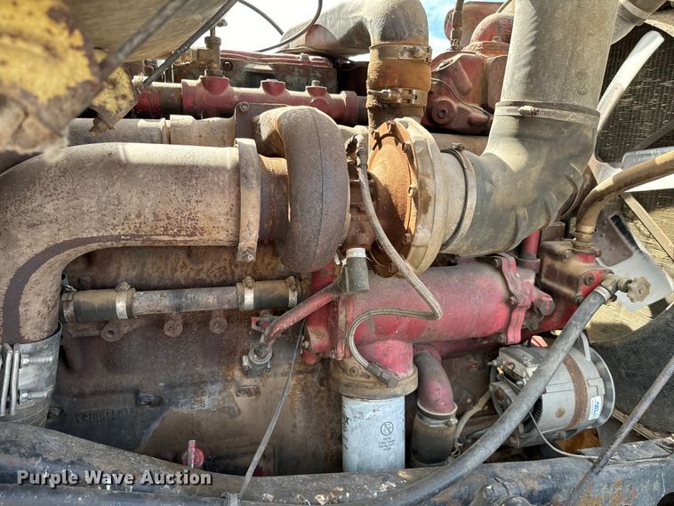 image for item EJ0318 1976 International  Transtar 4300 dump truck