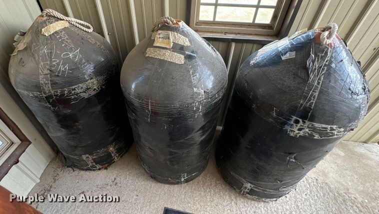 image for item EJ0319 (4) pipeline pigs