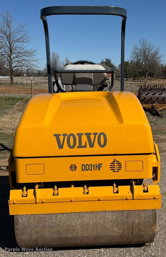 image for item EJ0326 2008 Volvo DD31HF double drum vibratory roller