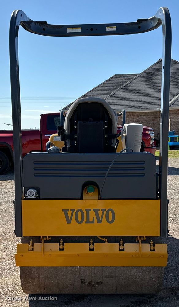 image for item EJ0326 2008 Volvo DD31HF double drum vibratory roller