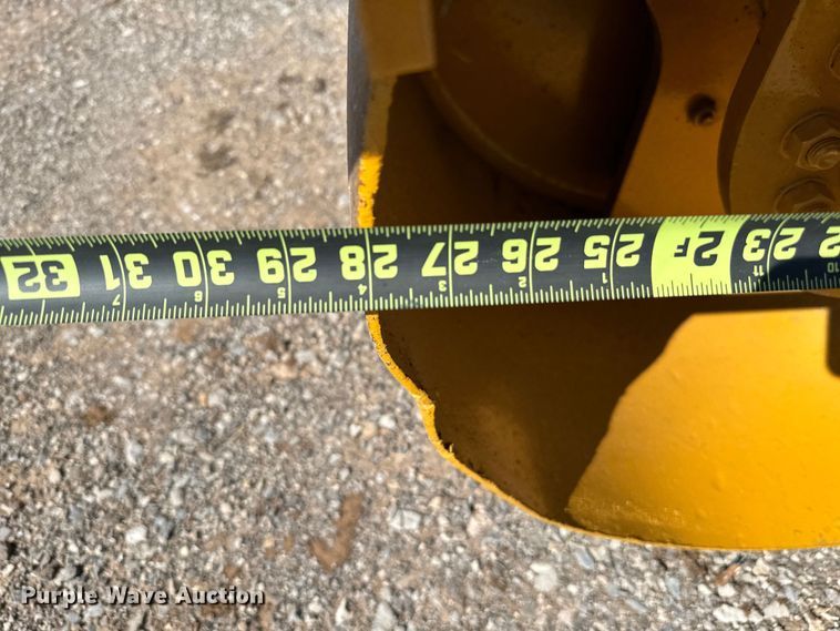 image for item EJ0326 2008 Volvo DD31HF double drum vibratory roller