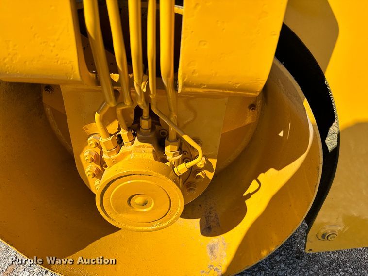 image for item EJ0326 2008 Volvo DD31HF double drum vibratory roller