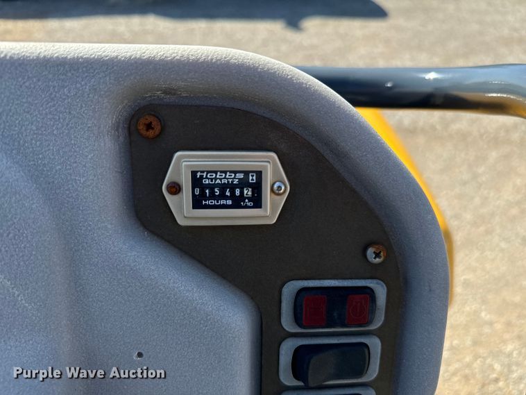 image for item EJ0326 2008 Volvo DD31HF double drum vibratory roller