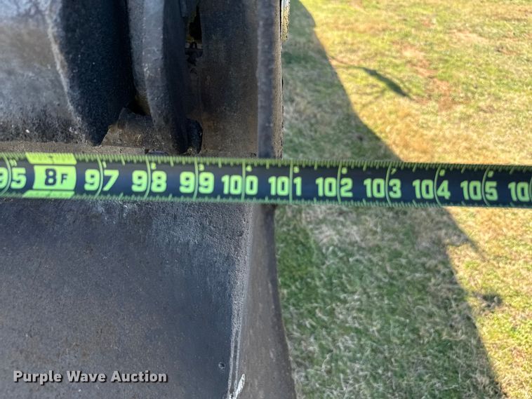 image for item EJ0327 2007 Sterling dump truck