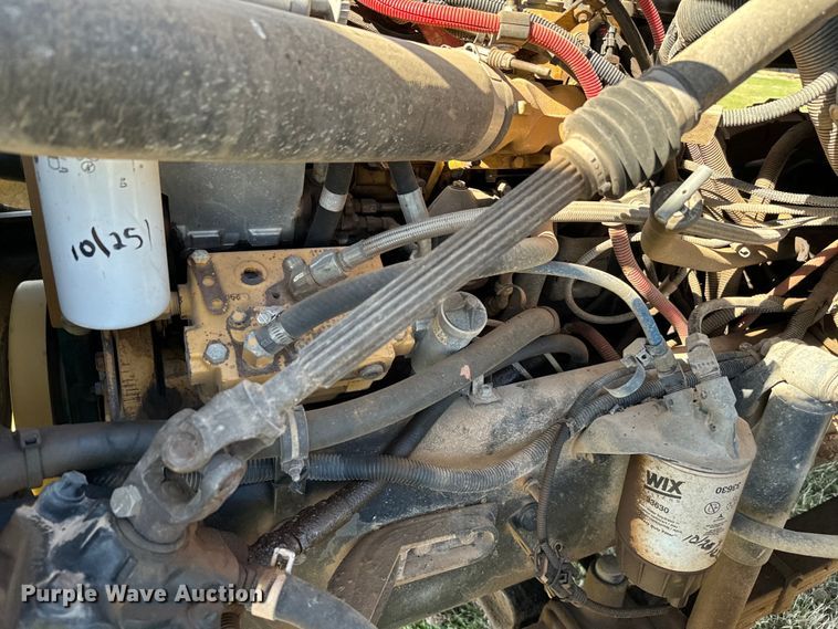 image for item EJ0327 2007 Sterling dump truck