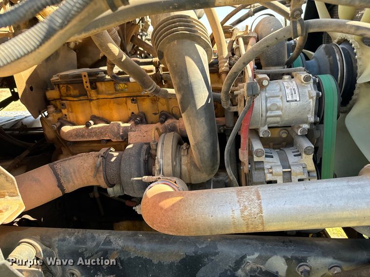 image for item EJ0327 2007 Sterling dump truck