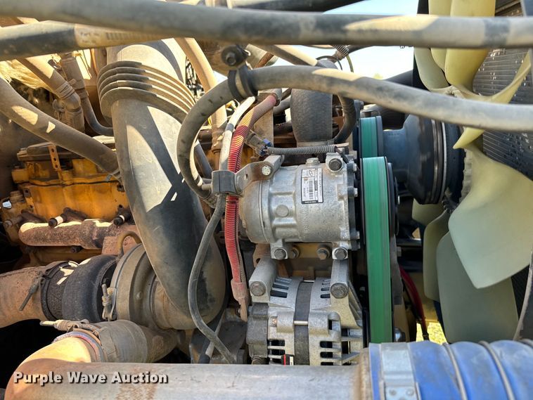 image for item EJ0327 2007 Sterling dump truck