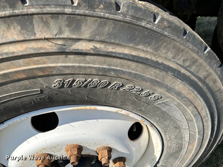 image for item EJ0327 2007 Sterling dump truck