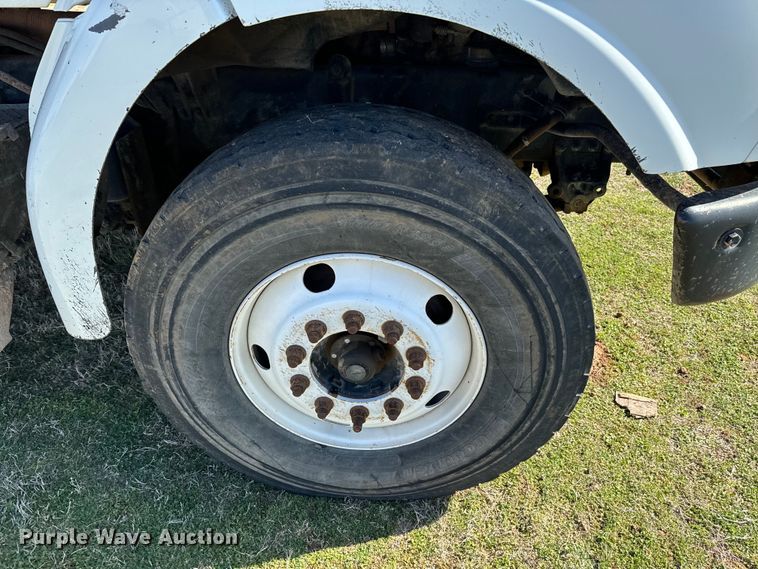 image for item EJ0327 2007 Sterling dump truck