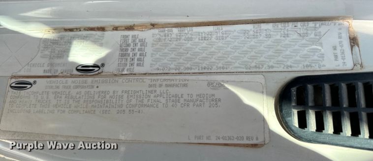 image for item EJ0327 2007 Sterling dump truck