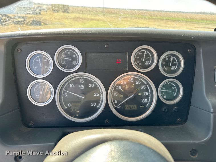 image for item EJ0328 2007 Sterling dump truck