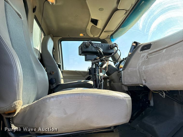 image for item EJ0328 2007 Sterling dump truck