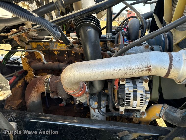 image for item EJ0328 2007 Sterling dump truck