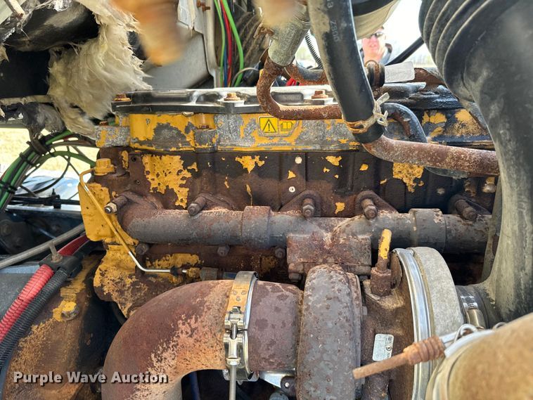 image for item EJ0328 2007 Sterling dump truck