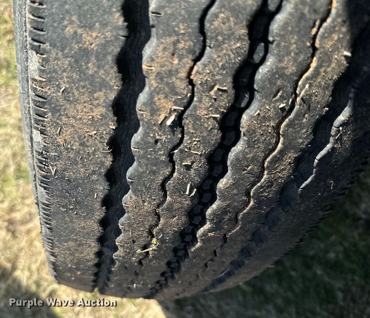 image for item EJ0328 2007 Sterling dump truck