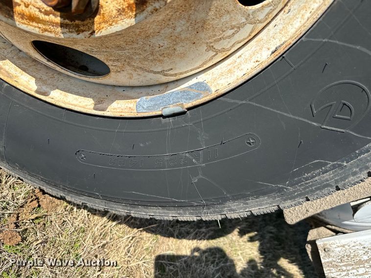 image for item EJ0328 2007 Sterling dump truck