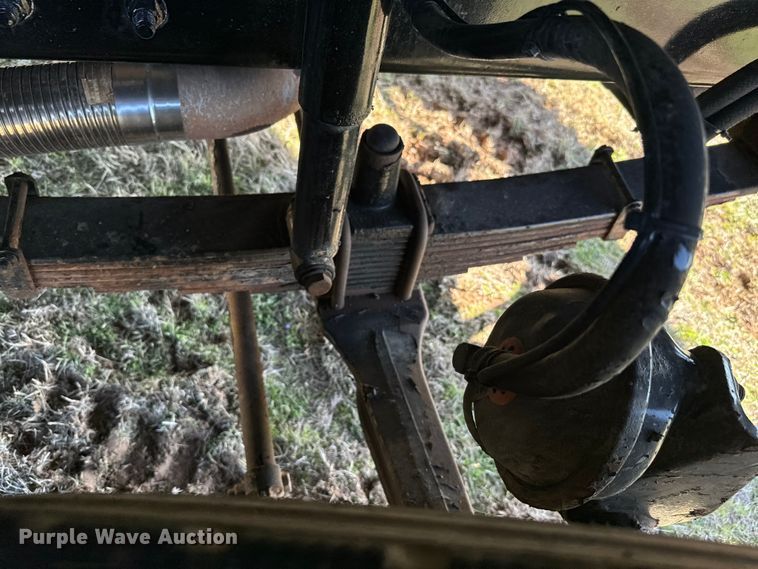 image for item EJ0328 2007 Sterling dump truck