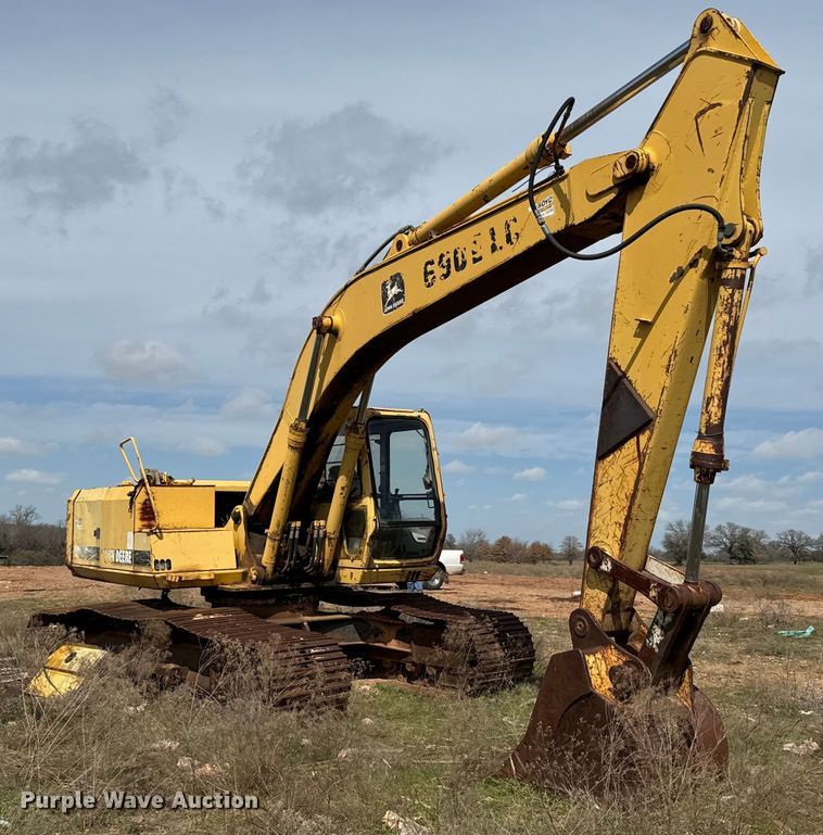 image for item EJ0339 1996 John Deere 690E LC excavator