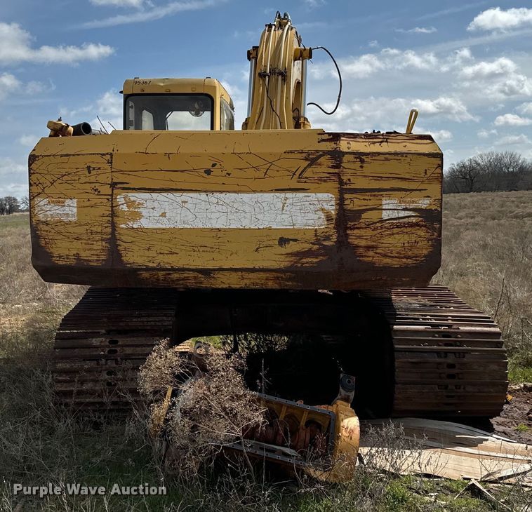 image for item EJ0339 1996 John Deere 690E LC excavator