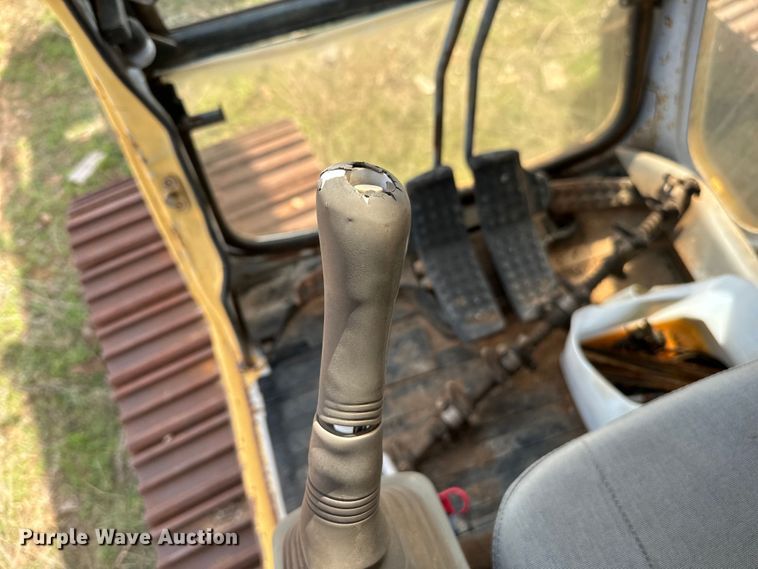 image for item EJ0339 1996 John Deere 690E LC excavator