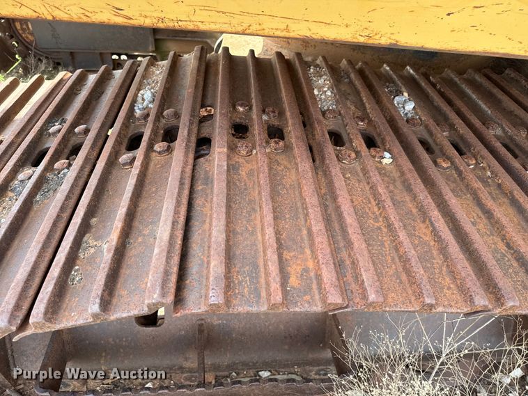 image for item EJ0339 1996 John Deere 690E LC excavator