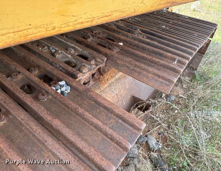 image for item EJ0339 1996 John Deere 690E LC excavator