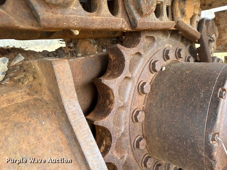 image for item EJ0339 1996 John Deere 690E LC excavator