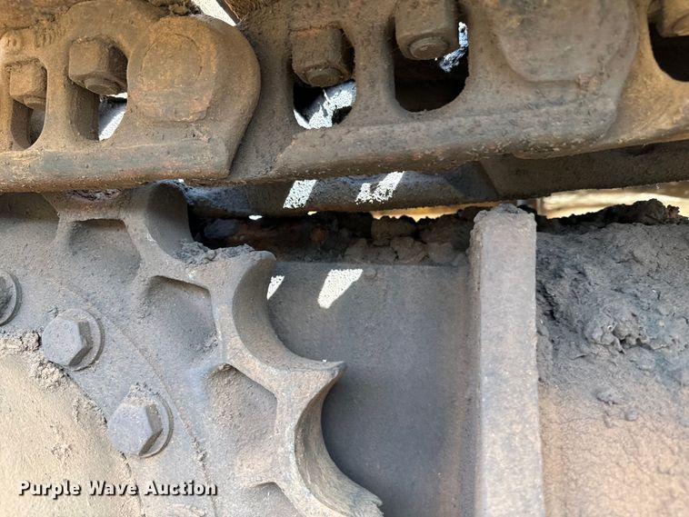 image for item EJ0339 1996 John Deere 690E LC excavator