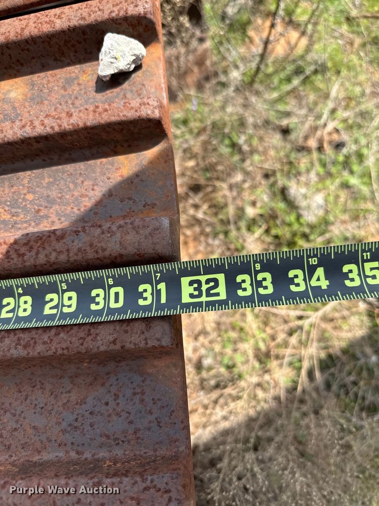 image for item EJ0339 1996 John Deere 690E LC excavator