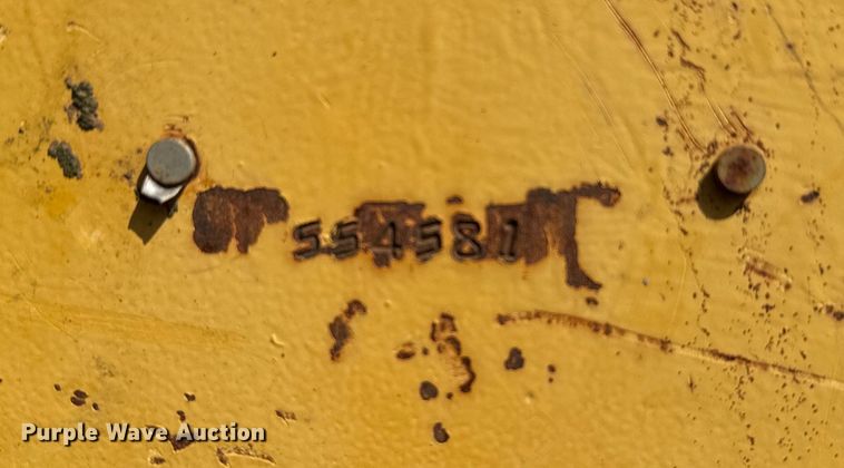 image for item EJ0339 1996 John Deere 690E LC excavator