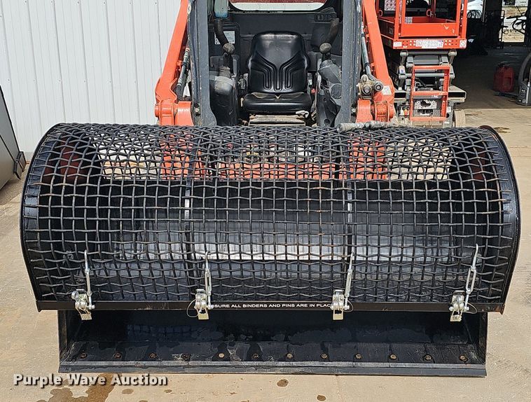 image for item EJ5986 2022 Flip Screen  S-45 skid steer screen bucket