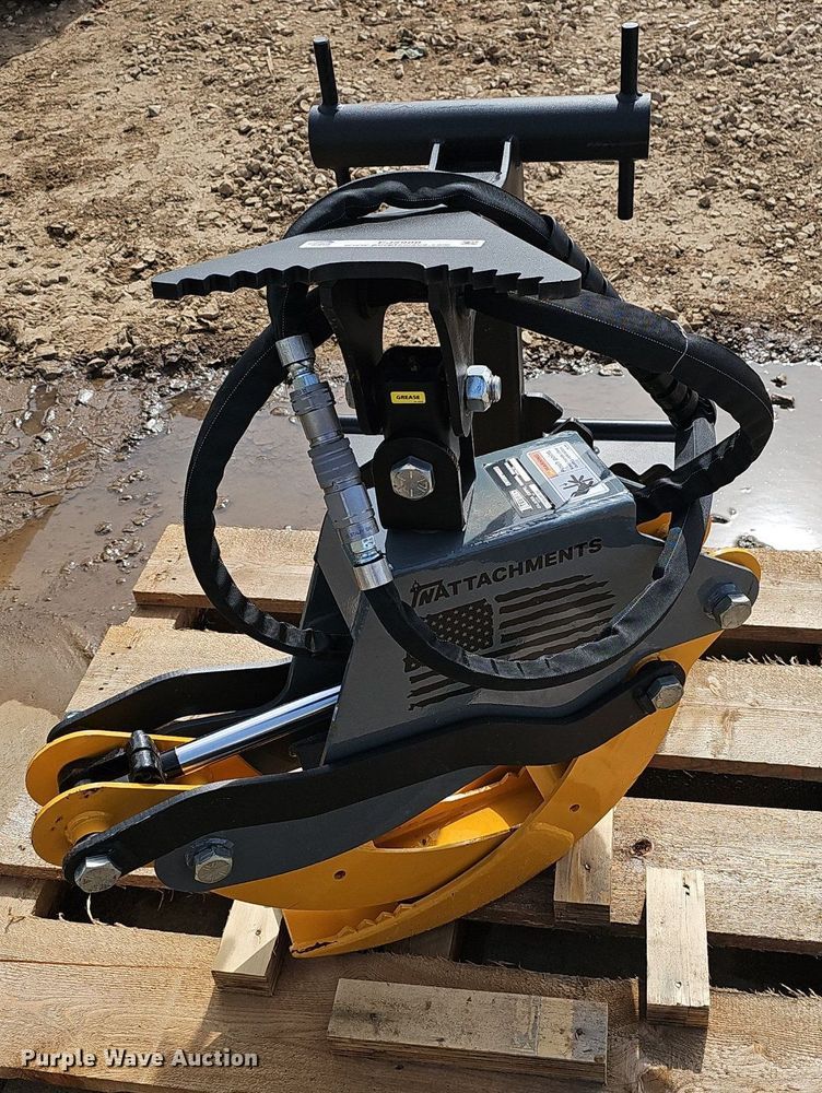 image for item EJ5988 Tebben TNA-MG-UM compact utility loader log grapple 