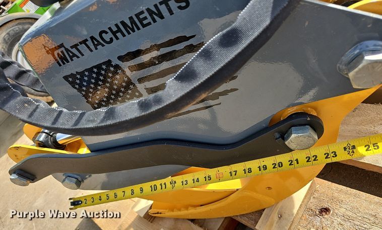 image for item EJ5988 Tebben TNA-MG-UM compact utility loader log grapple 