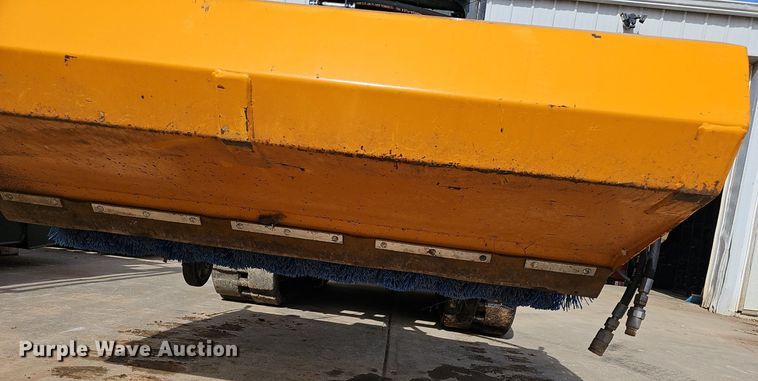 image for item EJ5989 2017 Giant Plus 560-150 skid steer sweeper