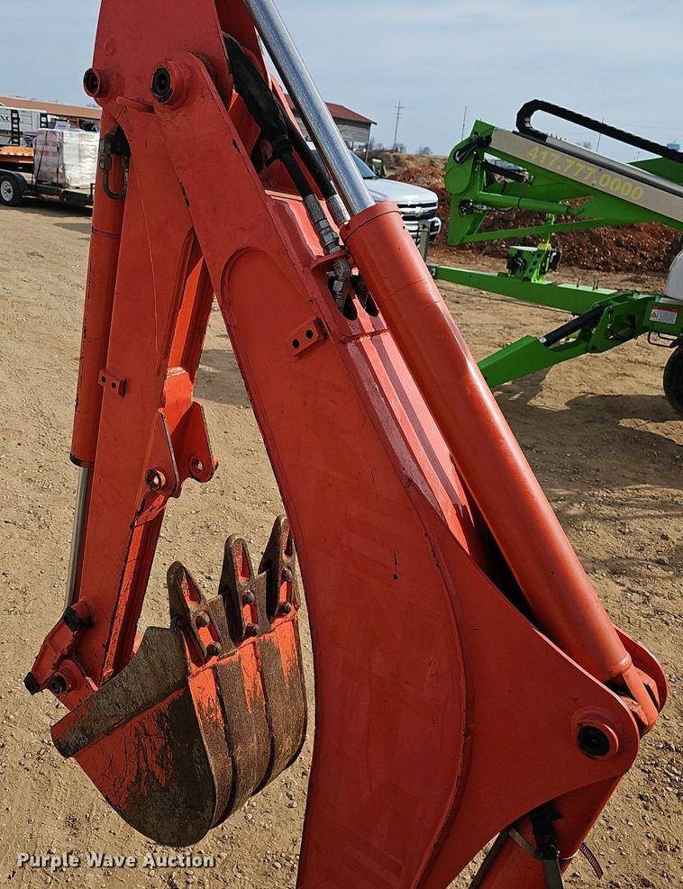 image for item EJ5992 2017 Kubota    B26 backhoe