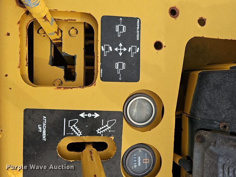 image for item EJ5993 1994 Vermeer  V1850 trencher