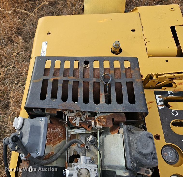 image for item EJ5993 1994 Vermeer  V1850 trencher