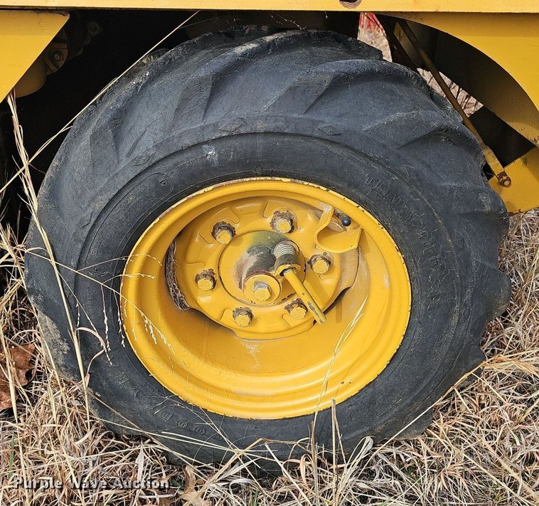 image for item EJ5993 1994 Vermeer  V1850 trencher