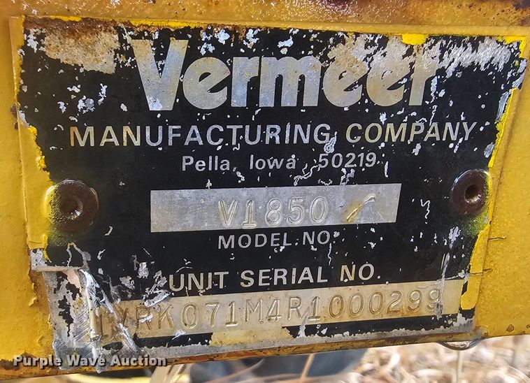 image for item EJ5993 1994 Vermeer  V1850 trencher